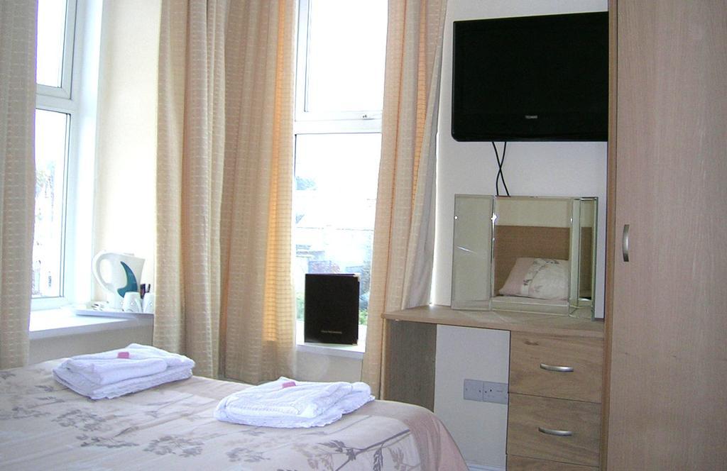 Harrington Guest House New Quay エクステリア 写真
